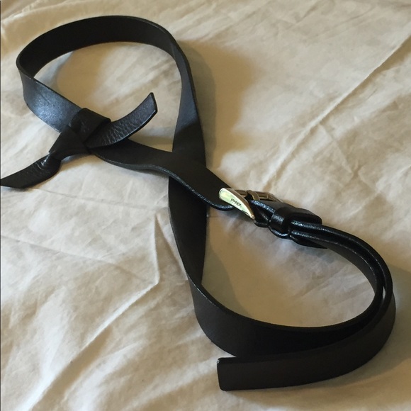 Black soft leather PRADA belt. - Picture 4 of 5